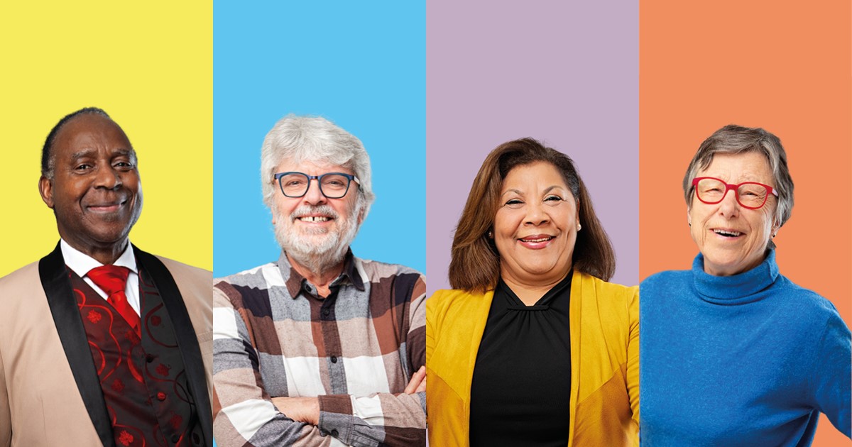 Ernest, Gilles, Aliette et Marianne, quatre seniors cergyssois engagés dans le dispositif Cergy Seniors, posent pour représenter le dispositif.