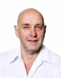 Maxime Kayadjanian Adjoint au maire délégué à l’espace public et aux espaces verts Conseiller communautaire à la Communauté d'agglomération de NovaDémo-Pontoise